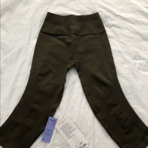 Lululemon crop leggings